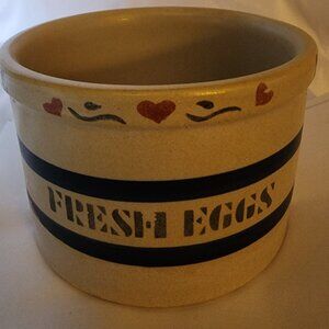 R.R.P. ROSEVILLE FRESH EGGS CROCK